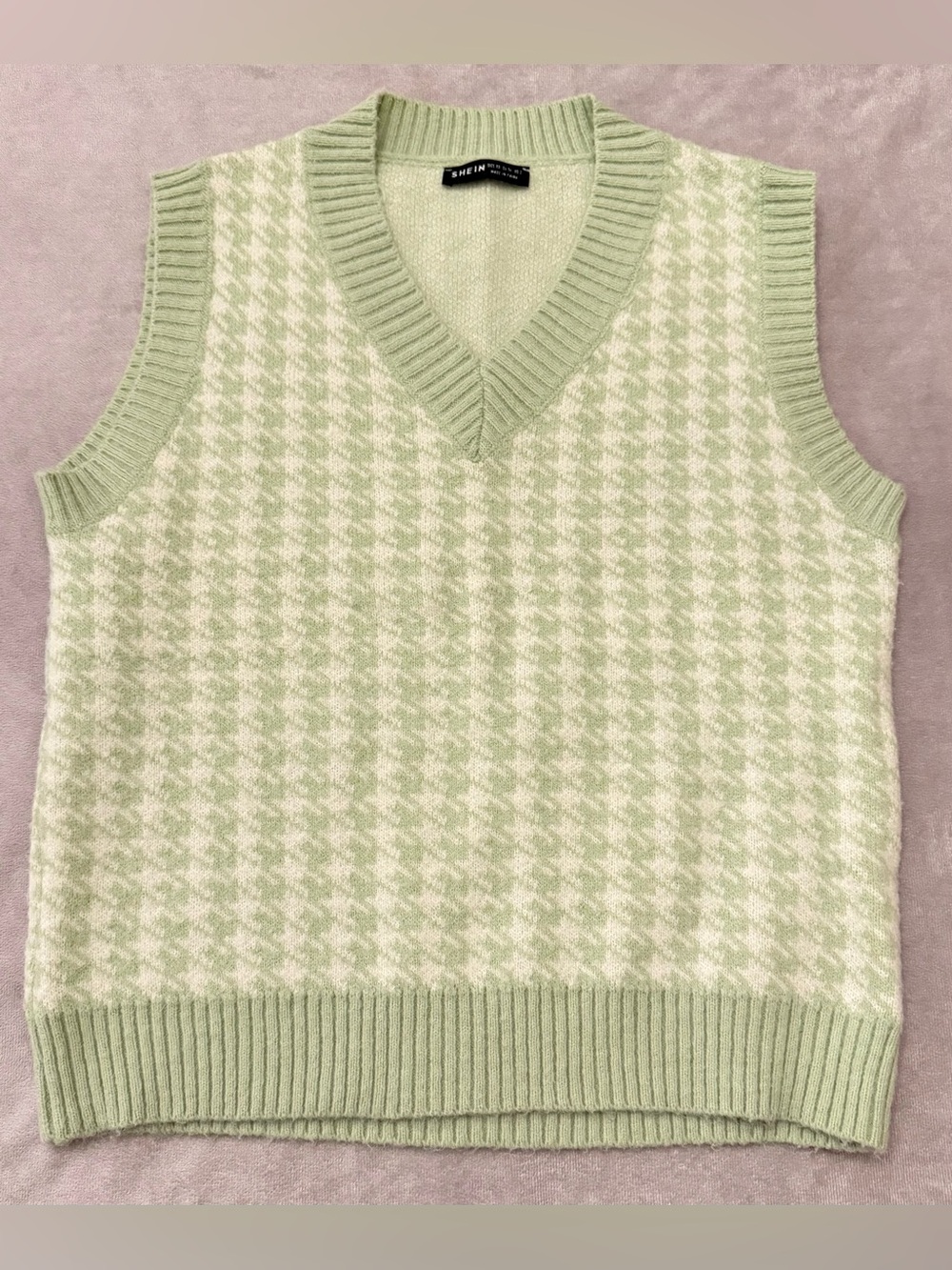 SHEIN Sage Mint Green Houndstooth V-Neck Knit Sweater Vest Size XS Women EUC